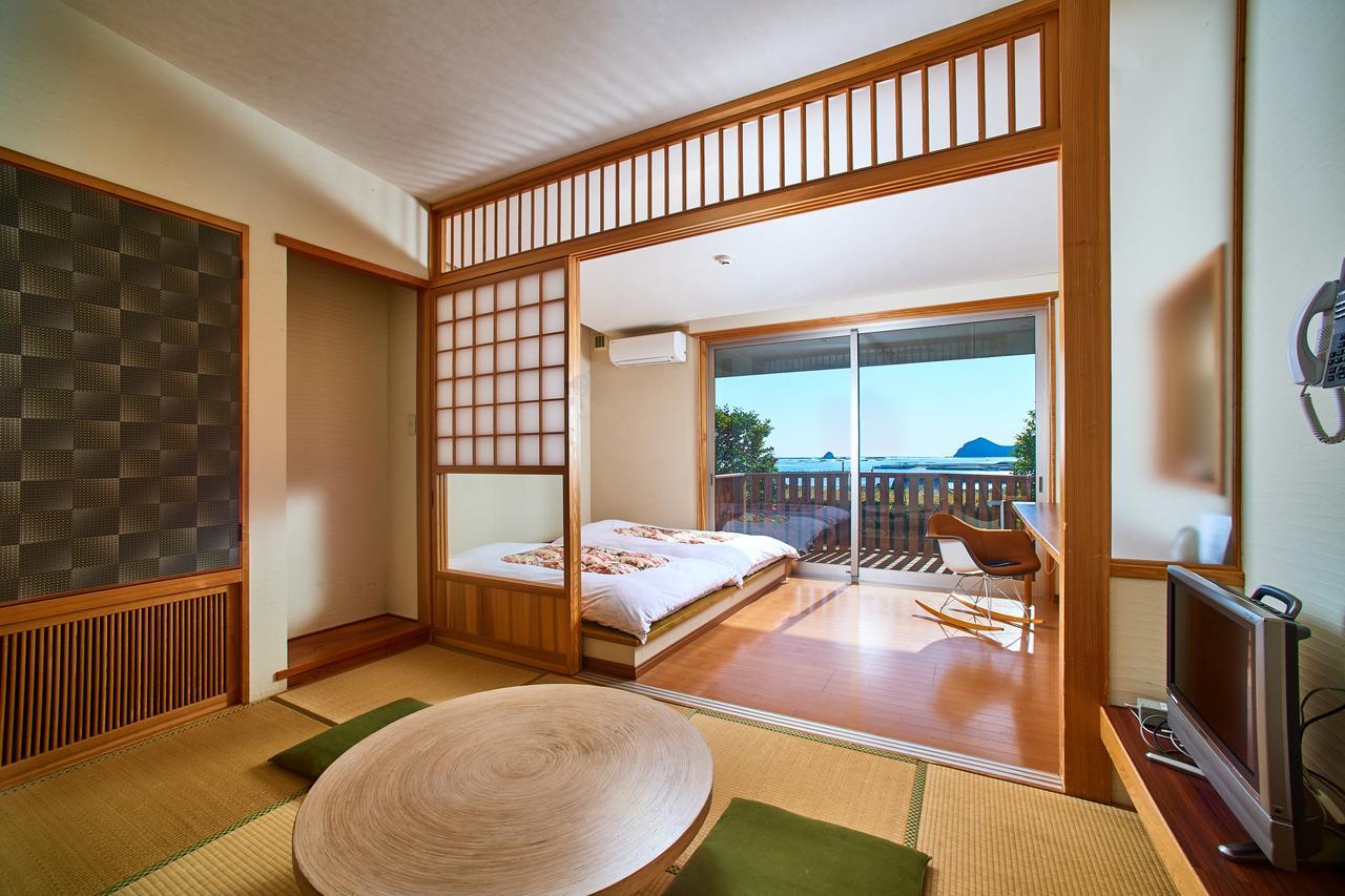 Отель Sazareishi Takashima Нобеока Экстерьер фото
